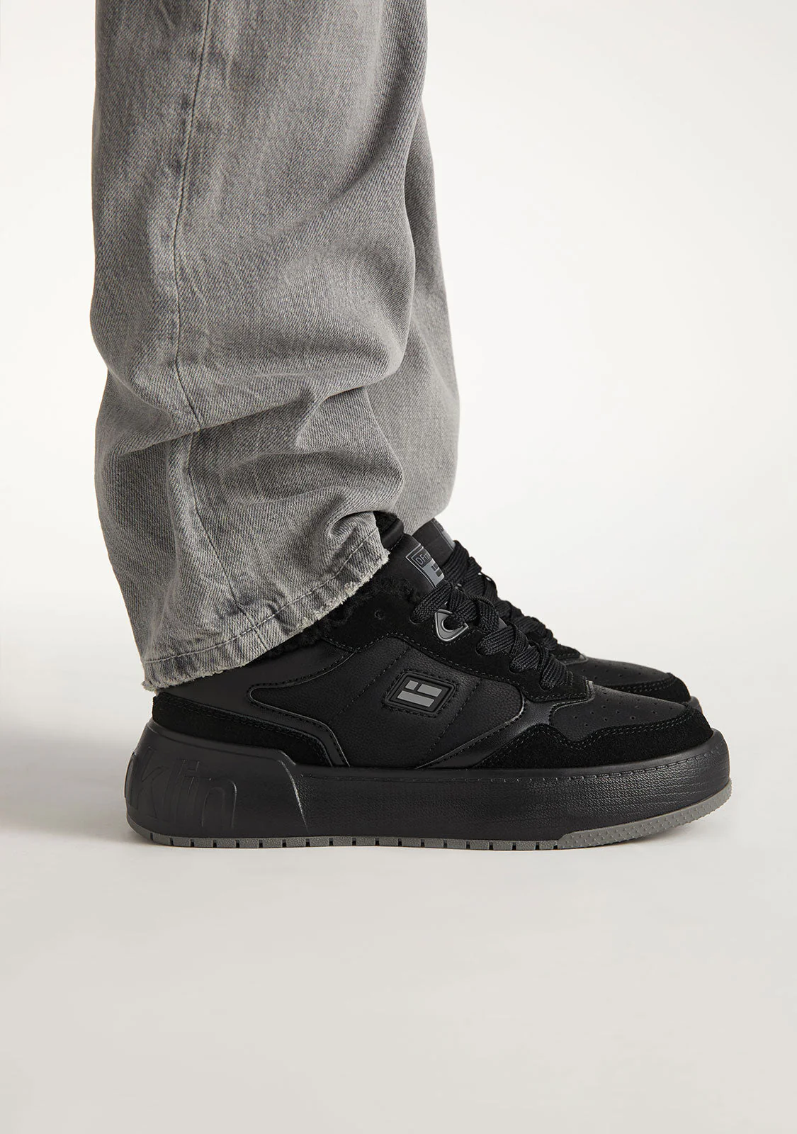 Court Fleece Full Black - Image 5