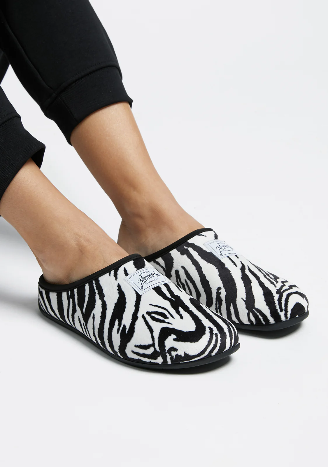 Mercredy Slipper Zebra - Image 6