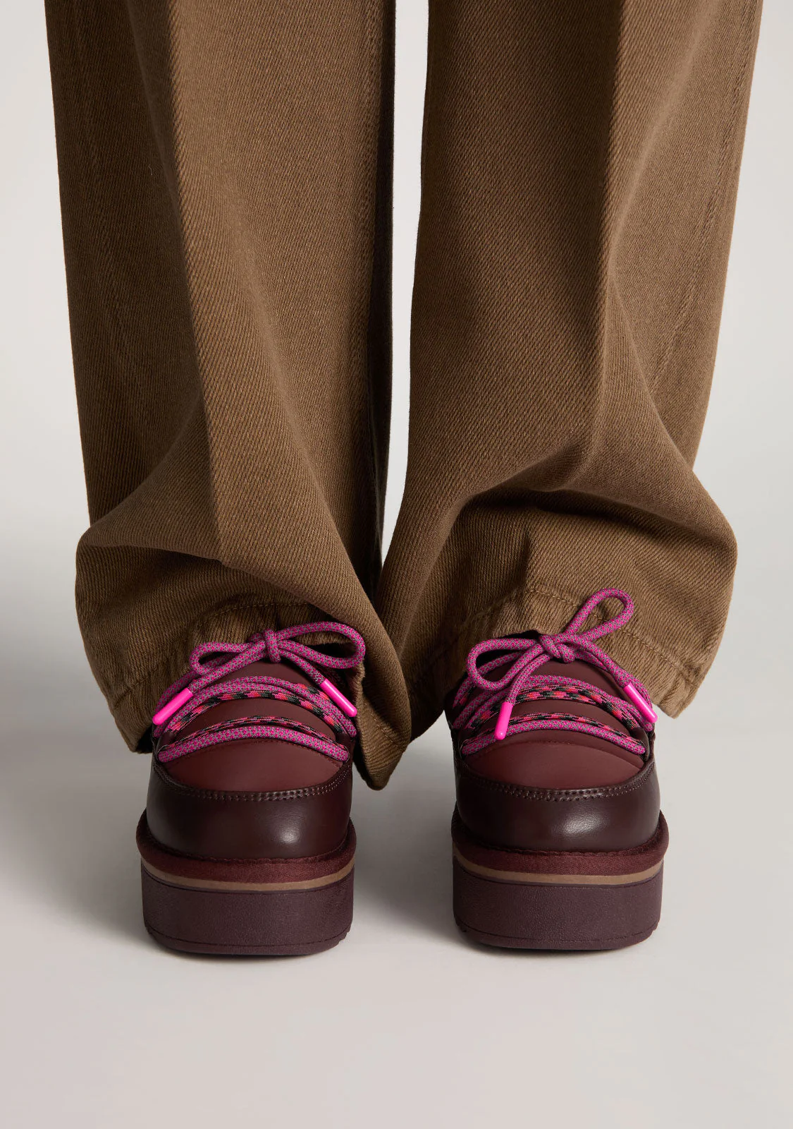 Nordic V2 Low Lace Chocolate - Image 5